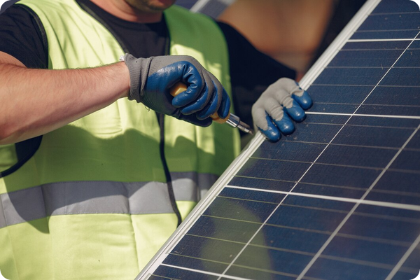 Supervision solaire_l'application Enlighten d'Enphase