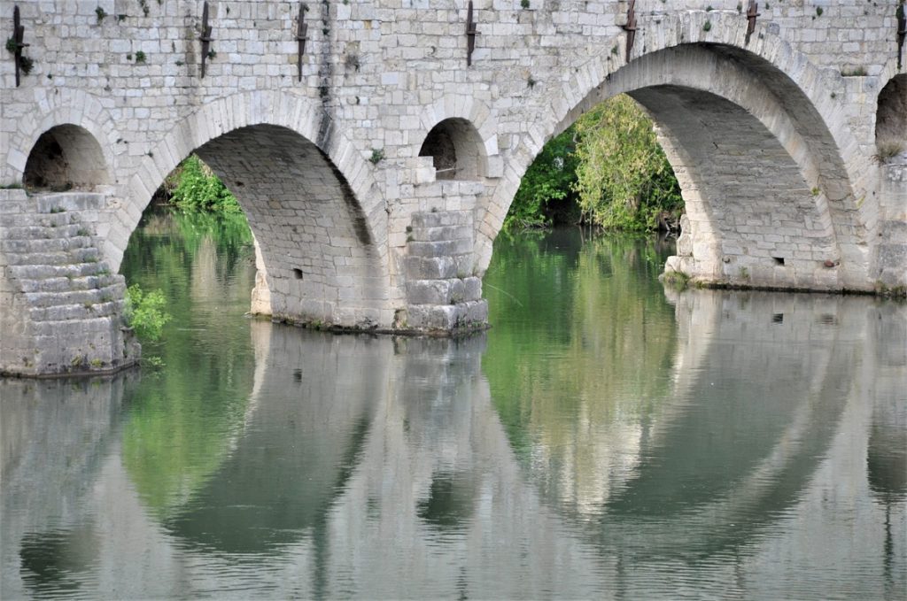 « Pont du Gard » sur la rivière du Gardon