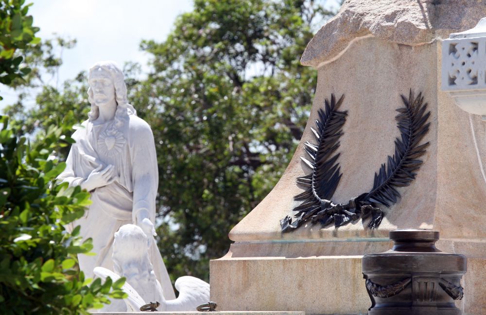 Tradition et modernité : modèles de pierres tombales pour toutes les funérailles