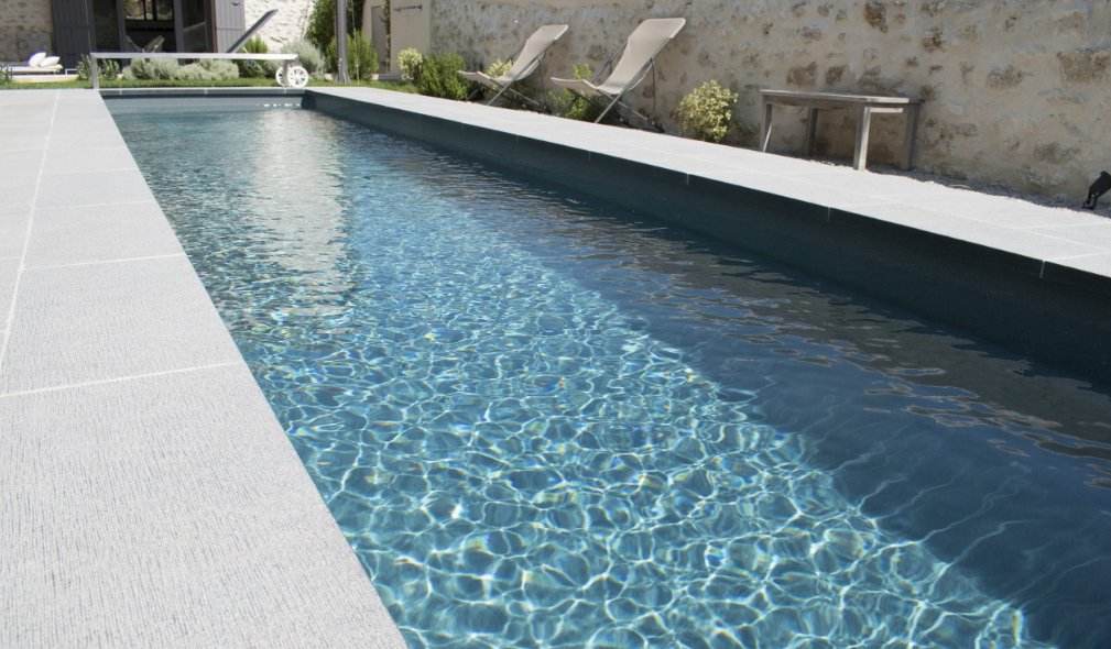 Piscines coque en céramique