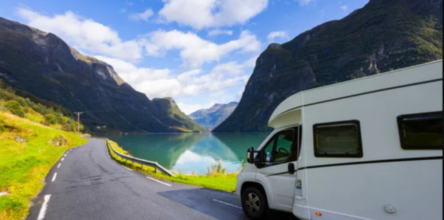 road_trip_van_ou_voiture
